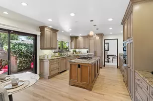 2800 Calle Vista Way, Sacramento, CA 95821 - Photo 25