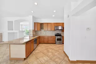 8406 Alameda Park Dr, Elk Grove, CA 95624 - Photo 15
