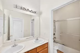 8406 Alameda Park Dr, Elk Grove, CA 95624 - Photo 31