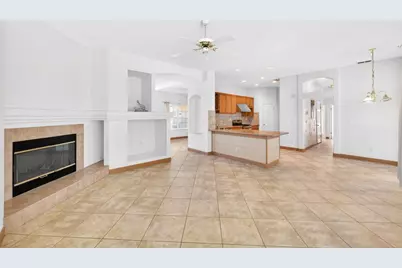 8406 Alameda Park Drive, Elk Grove, CA 95624 - Photo 11