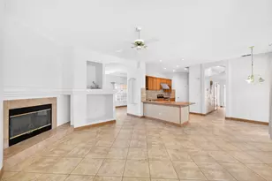 8406 Alameda Park Dr, Elk Grove, CA 95624 - Photo 11
