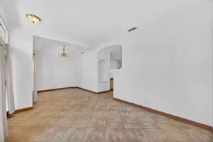 8406 Alameda Park Dr, Elk Grove, CA 95624 - Photo 7