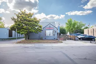 866 57th St, Sacramento, CA 95819 - Photo 13