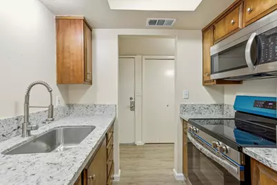 3639 Appleton Way, Stockton, CA 95219 - Photo 7