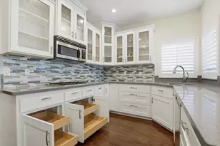 1710 Cartagena Dr, Yuba City, CA 95993 - Photo 9