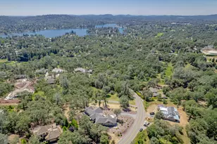 23235 Darkhorse Dr, Auburn, CA 95602 - Photo 3