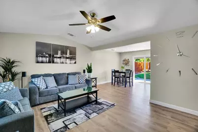 23 Dempster Court, Sacramento, CA 95823 - Photo 5