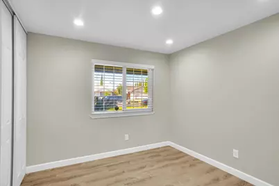 23 Dempster Court, Sacramento, CA 95823 - Photo 17