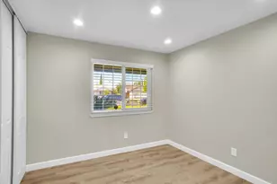 23 Dempster Ct, Sacramento, CA 95823 - Photo 17