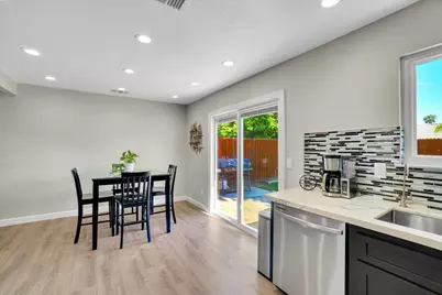 23 Dempster Court, Sacramento, CA 95823 - Photo 9