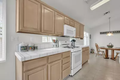 6065 Plum Canyon Lane, Roseville, CA 95747 - Photo 7