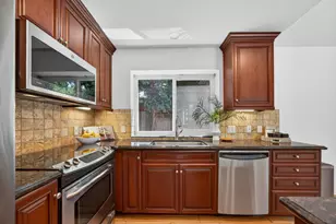4121 Briarhollow Ct, Fair Oaks, CA 95628 - Photo 23
