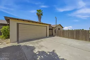 2029 W State Hwy 140, Merced, CA 95341 - Photo 11