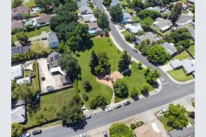 9140 Elk Grove Boulevard, Elk Grove, CA 95624 - Photo 37