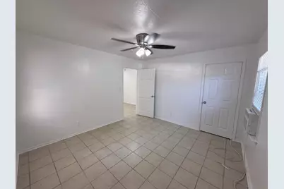 129 N Park Avenue, Fresno, CA 93701 - Photo 23