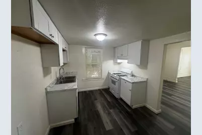 129 N Park Avenue, Fresno, CA 93701 - Photo 7