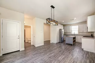 10789 Portico Cir, Rancho Cordova, CA 95670 - Photo 3