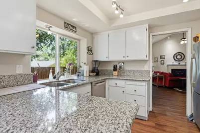 20 Coyle Creek Circle, Fair Oaks, CA 95628 - Photo 13