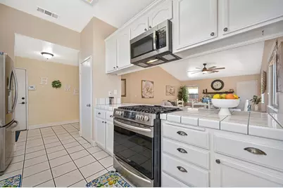 1578 E J, Oakdale, CA 95361 - Photo 13
