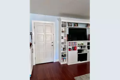 8220 Center Parkway #43, Sacramento, CA 95823 - Photo 9