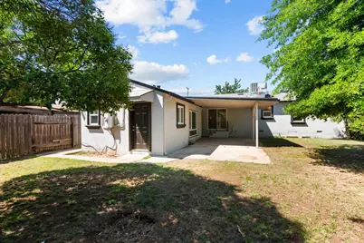 5536 Fruitridge Road, Sacramento, CA 95820 - Photo 19