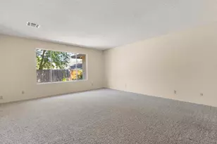 6655 Frates Way, Sacramento, CA 95831 - Photo 5