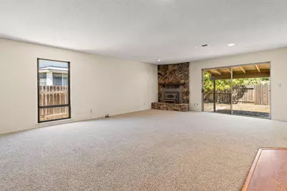 6655 Frates Way, Sacramento, CA 95831 - Photo 11