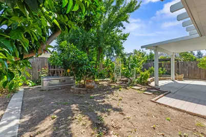 242 Greenhouse Way, Turlock, CA 95382 - Photo 35