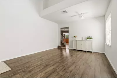242 Greenhouse Way, Turlock, CA 95382 - Photo 7
