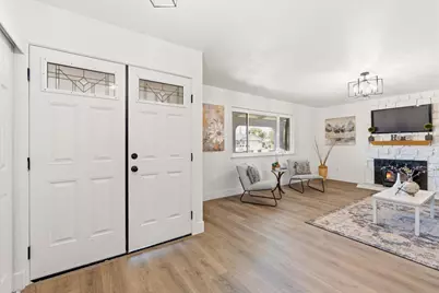 8404 Sunrise Woods Way, Sacramento, CA 95828 - Photo 5