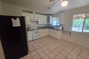 933 Meadow View Dr, Galt, CA 95632 - Photo 7