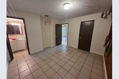 933 Meadowview Drive, Galt, CA 95632 - Photo 19