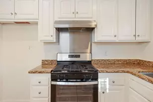 18 W Jefferson St, Stockton, CA 95206 - Photo 17