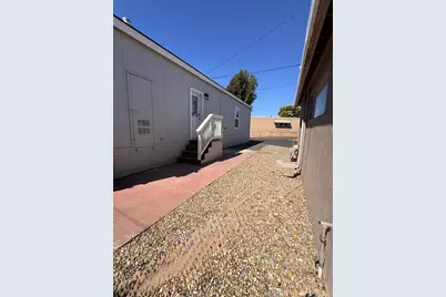 E Grant Line Road #16, Tracy, CA 95376 - Photo 27
