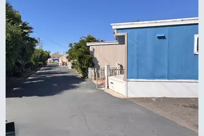 E Grant Line Road #16, Tracy, CA 95376 - Photo 31