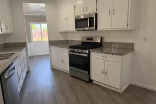 Capitol Circle, Sacramento, CA 95828 - Photo 9