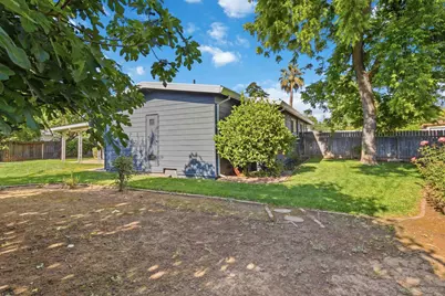 4824 Hazelwood Avenue, Carmichael, CA 95608 - Photo 27