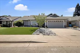 1672 Jamie Dr, Yuba City, CA 95993 - Photo 1