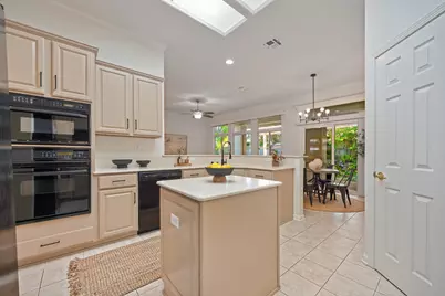 325 Roundhill Court, Roseville, CA 95747 - Photo 23