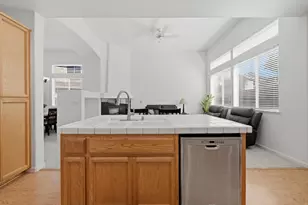 100 Castro Ct, Folsom, CA 95630 - Photo 11
