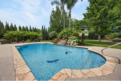 3730 Kingsbarns Drive, Roseville, CA 95747 - Photo 29