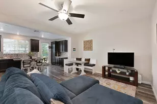 10904 Arrington Dr, Rancho Cordova, CA 95670 - Photo 11