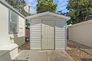 Tam O' Shanter Dr, Stockton, CA 95210 - Photo 23