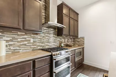 3501 Crocker Drive, Sacramento, CA 95818 - Photo 19