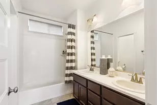 3501 Crocker Dr, Sacramento, CA 95818 - Photo 37