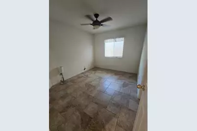 1613 Bay Street, Los Banos, CA 93635 - Photo 15