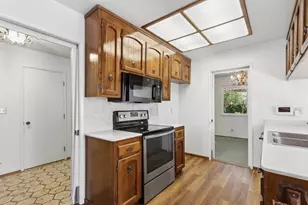8321 Willowdale Way, Fair Oaks, CA 95628 - Photo 23