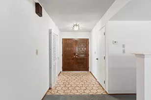 8321 Willowdale Way, Fair Oaks, CA 95628 - Photo 5