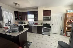 430 E Magnolia St, Stockton, CA 95202 - Photo 5