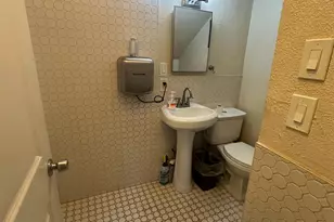 430 E Magnolia St, Stockton, CA 95202 - Photo 7